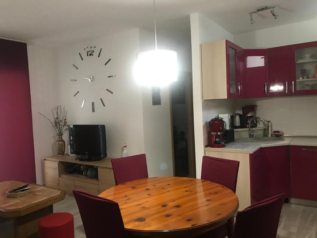 Priko Cetine Apartment Omis Luaran gambar